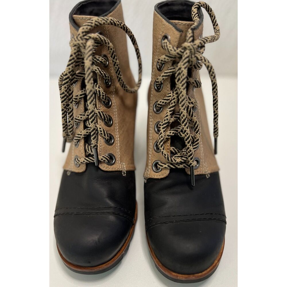Sorel PDX Wedge Booties. Size 9.
